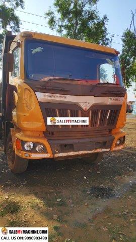 MAHINDRA BLAZO TIPPER